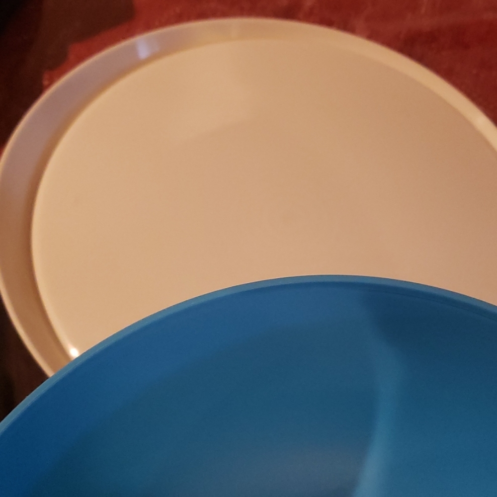 Tupperware " Essentials Bowl - Picture 5 of 6